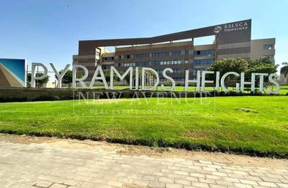 Villa - 4 - 4 for sale in Pyramids Heights - Cairo Alexandria Desert Road - 6 October City - Giza