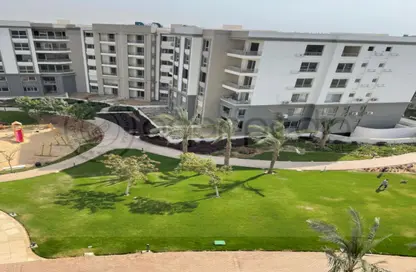 Apartment - 1 Bedroom - 2 Bathrooms for sale in Hyde Park - New Cairo City - Cairo