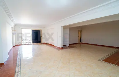 Apartment - 4 Bedrooms - 3 Bathrooms for rent in Smouha - Hay Sharq - Alexandria