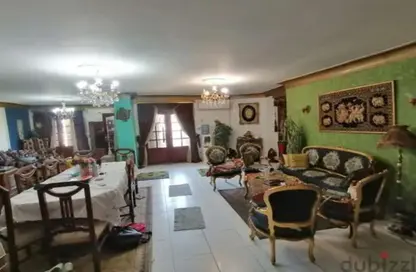 Apartment - 2 Bedrooms - 1 Bathroom for sale in Al Horreya Square - Maadi - Hay El Maadi - Cairo