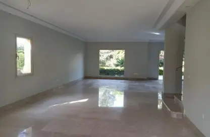 فيلا - 4 غرف نوم - 4 حمامات للبيع في جرينز - الحي السادس - الشيخ زايد - الجيزة