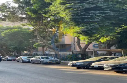 Apartment - 3 Bedrooms - 2 Bathrooms for sale in Street 199 - Degla - Hay El Maadi - Cairo