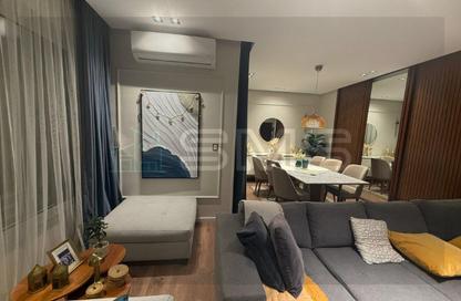Apartment - 2 - 2 for sale in Palm Hills Village Gate - South Investors Area - New Cairo City - Cairo Apartment - 2 - 2 for sale in Palm Hills Village Gate - South Investors Area - New Cairo City - Cairo