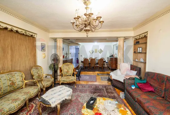 102633027 - Property Image 2