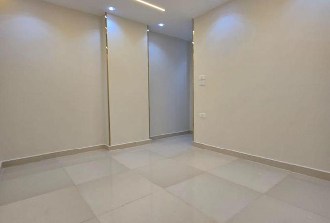 61927075 - Property Main Image