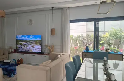 فيلا - 3 غرف نوم - 4 حمامات للبيع في كمبوند البروج - كمبوندات الشروق - مدينة الشروق - القاهرة