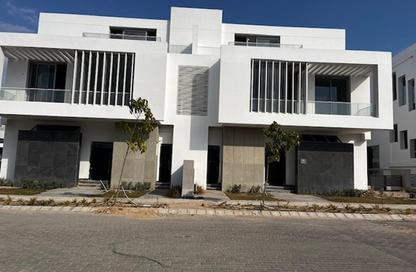 تاون هاوس - 4 غرف نوم - 4 حمامات للبيع في جولز - طريق مصر اسكندرية الصحراوي - مدينة 6 أكتوبر - الجيزة