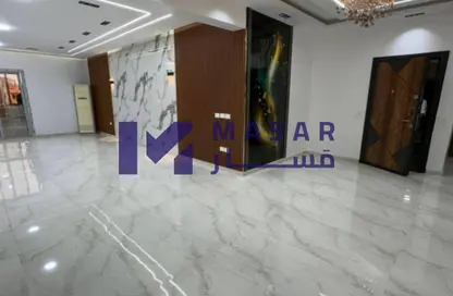 شقة - 3 غرف نوم - 2 حمامات للبيع في شارع 17 - الحي الخامس - التجمع الخامس - مدينة القاهرة الجديدة - القاهرة