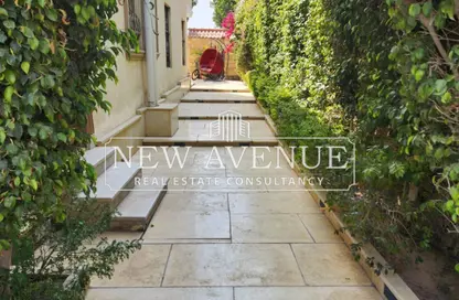 منزل مزدوج - 4 غرف نوم - 5 حمامات للبيع في لاجو فيستا - المستثمرين الشمالية - مدينة القاهرة الجديدة - القاهرة