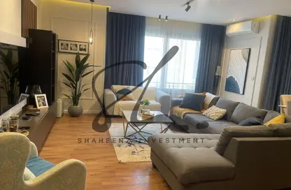 شقة - 2 غرف نوم - 2 حمامات للبيع في فيلدج جيت - المستثمرين الجنوبية - مدينة القاهرة الجديدة - القاهرة