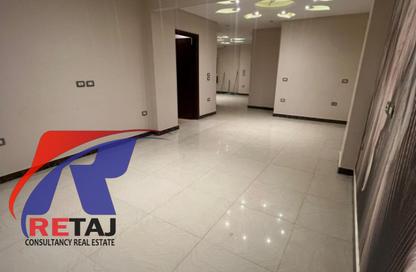 Apartment - 3 Bedrooms - 2 Bathrooms for rent in Al Gezira St. - South Investors Area - New Cairo City - Cairo