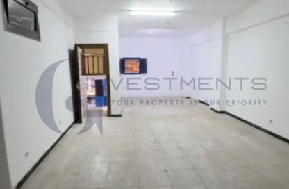 محل تجاري - استوديو - 2 حمامات للبيع في شارع السيوف - السيوف - حي اول المنتزة - الاسكندرية