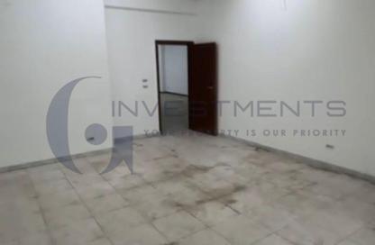 محل تجاري - استوديو - 2 حمامات للبيع في شارع السيوف - السيوف - حي اول المنتزة - الاسكندرية