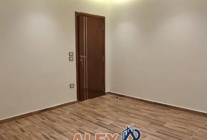 104038322 - صورة العقار 3