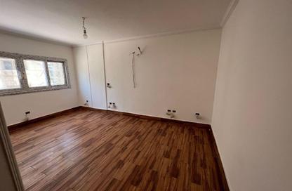 Apartment - 3 Bedrooms - 2 Bathrooms for sale in Ashgar Darna - Zahraa El Maadi - Hay El Maadi - Cairo