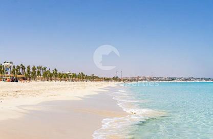 Chalet - 3 - 4 for sale in Direction White - Ras Al Hekma - North Coast