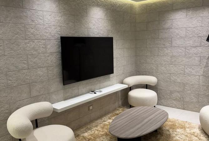 102631573 - Property Image 2