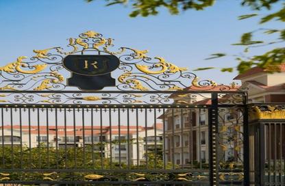 Apartment - 2 Bedrooms - 2 Bathrooms for sale in Regent's Square - 5th Settlement Compounds - The 5th Settlement - New Cairo City - Cairo