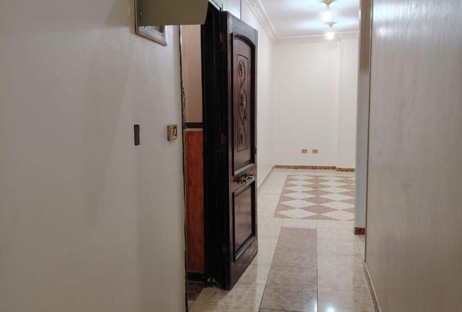 8611877 - Property Image 2