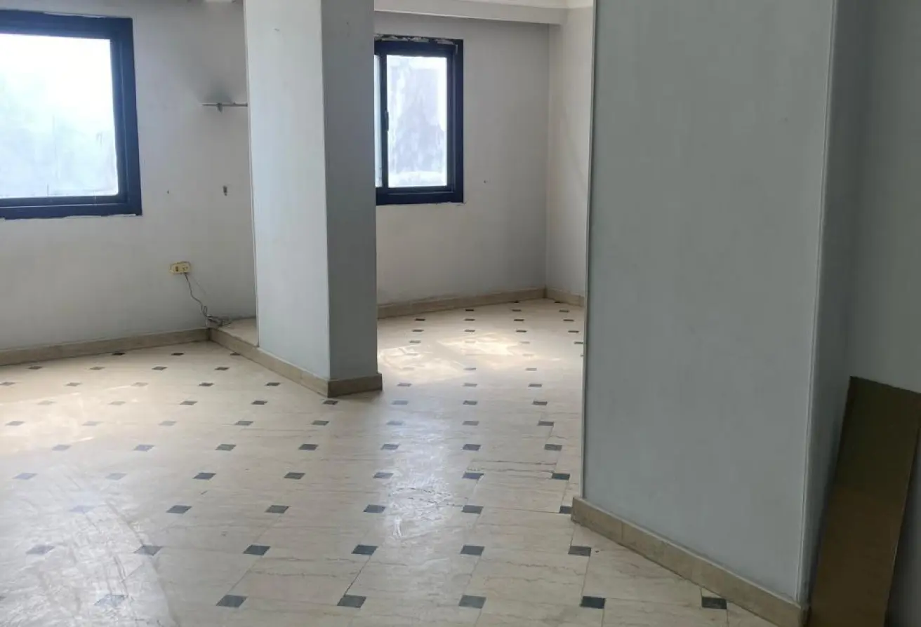 121400000 - Property Main Image