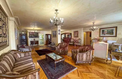 شقة - 4 غرف نوم - 4 حمامات للبيع في شارع المشير احمد اسماعيل - سيدي جابر - حي شرق - الاسكندرية