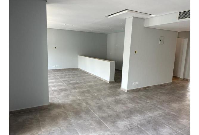 64643167 - Property Image 2