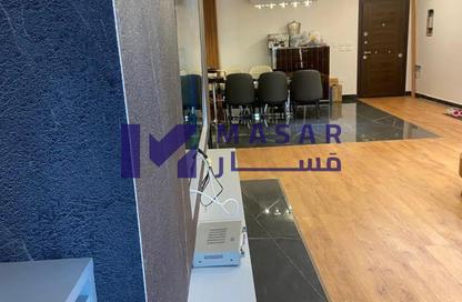 شقة - 3 غرف نوم - 3 حمامات للبيع في غرب الجولف - كمبوندات القطامية - القطامية - مدينة القاهرة الجديدة - القاهرة