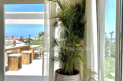 شاليه - 2 غرف نوم - 2 حمامات للبيع في بيت البحر - سيدي حنيش - الساحل الشمالي