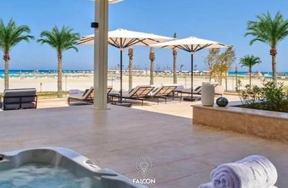 Chalet - 3 Bedrooms - 3 Bathrooms for sale in Ogami - Ras Al Hekma - North Coast Chalet - 3 Bedrooms - 3 Bathrooms for sale in Ogami - Ras Al Hekma - North Coast