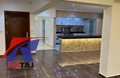 شقة - 3 غرف نوم - 2 حمامات للايجار في شارع مكرم عبيد - المنطقة السادسة - مدينة نصر - القاهرة