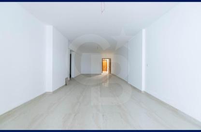 Apartment - 3 Bedrooms - 3 Bathrooms for rent in Alexandria Agriculture Road - El Rabaa El Nasrya - Hay Sharq - Alexandria