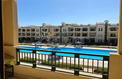 Chalet - 2 Bedrooms - 2 Bathrooms for sale in Lasirena Palm Beach - Al Ain Al Sokhna - Suez