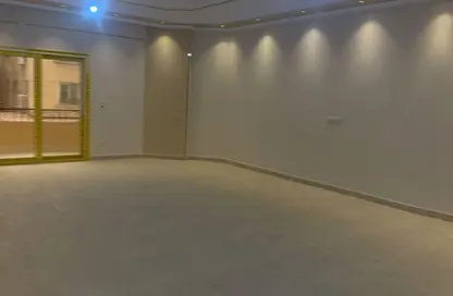 شقة - 3 غرف نوم - 3 حمامات للايجار في عمارات البنفسج - البنفسج - مدينة القاهرة الجديدة - القاهرة