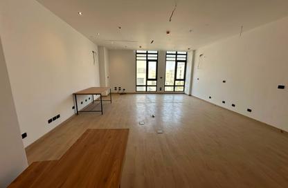 Office Space - Studio - 3 Bathrooms for rent in District 5 - 5th Settlement Compounds - The 5th Settlement - New Cairo City - Cairo