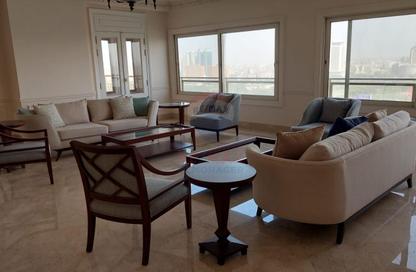 Apartment - 5 Bedrooms - 6 Bathrooms for sale in Nile St. - Dokki - Giza