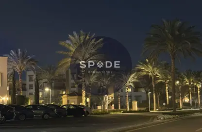 Apartment - 3 Bedrooms - 3 Bathrooms for sale in Uptown Cairo - Mokattam - Cairo