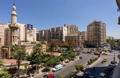 شقة - 5 غرف نوم - 2 حمامات للبيع في شارع البرت الاول - سموحة - حي شرق - الاسكندرية