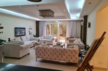 Apartment - 3 Bedrooms - 2 Bathrooms for sale in Green 3 - 2nd District - Sheikh Zayed City - Giza