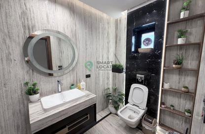 Apartment - 3 Bedrooms - 3 Bathrooms for sale in Doctor Yassin Abdel Ghaffar St. - Area C - Ganoob El Acadimia - New Cairo City - Cairo