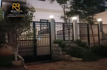 فيلا - 4 - 2 للبيع في التوسعات الشمالية - مدينة 6 أكتوبر - الجيزة فيلا - 4 - 2 للبيع في التوسعات الشمالية - مدينة 6 أكتوبر - الجيزة