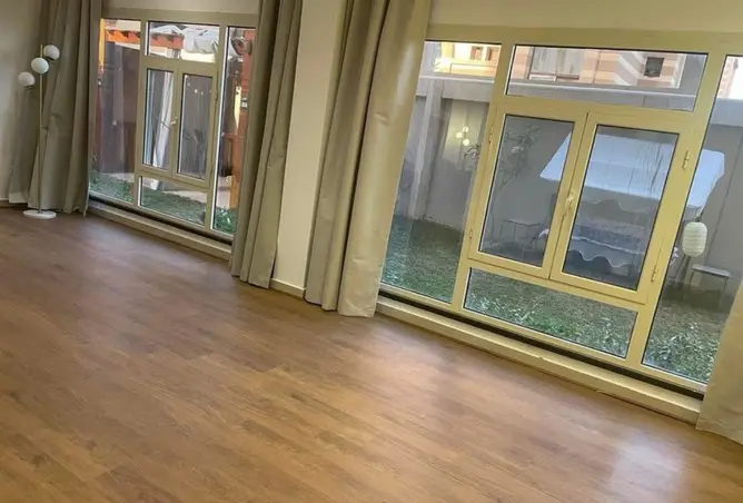 102061573 - Property Image 2