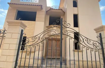 فيلا - 5 غرف نوم - 5 حمامات للبيع في رويال سيتي - كمبوندات الشيخ زايد - الشيخ زايد - الجيزة