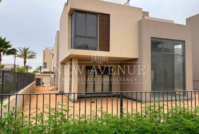 102058292 - Property Image 3