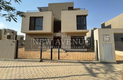 Villa - 3 Bedrooms - 4 Bathrooms for sale in Sodic East - 6th District - New Heliopolis - Cairo