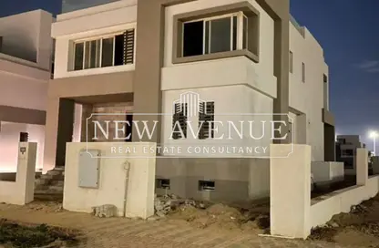 Villa - 4 Bedrooms - 4 Bathrooms for sale in Hyde Park - New Cairo City - Cairo