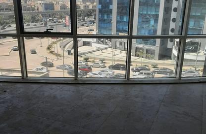 Office Space - Studio - 1 Bathroom for rent in South Gate Mall - South Teseen St. - The 5th Settlement - New Cairo City - Cairo