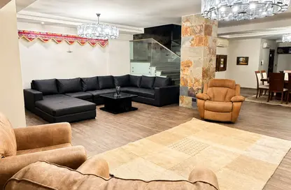 دوبلكس - 3 غرف نوم - 3 حمامات للايجار في المنطقة ب - حى جنوب الاكايمية - مدينة القاهرة الجديدة - القاهرة