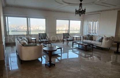 شقة - 6 غرف نوم - 6 حمامات للبيع في شارع كورنيش النيل - العجوزة - الجيزة