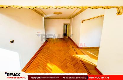 Apartment - 3 Bedrooms - 1 Bathroom for sale in La Vison St. - Bolkly - Hay Sharq - Alexandria