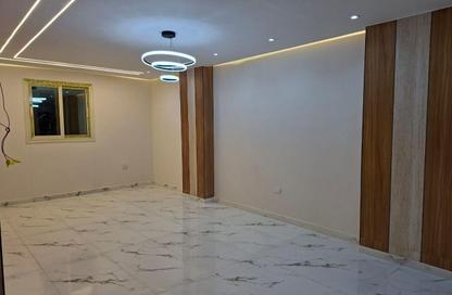 Apartment - 2 Bedrooms - 1 Bathroom for sale in Hadayek El Ahram - Giza